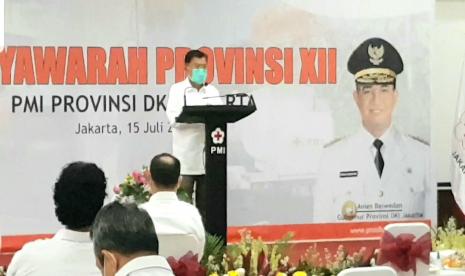 JK Minta Pengurus Masjid Rutin Serukan Protokol Kesehatan. Foto: Ketua Palang Merah Indonesia Jusuf Kalla JK saat memberi pengarahan pembukaan Musyawarah Propinsi PMI DKI Jakarta ke XII Tahun 2020 di Wisma PMI, Jakarta, Rabu (15/7). 