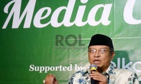   Ketua PBNU Said Aqil Siradj memberikan keterangan kepada wartawan terkait Muktamar NU ke-33 di Jombang, Jawa Timur, Senin (3/8).