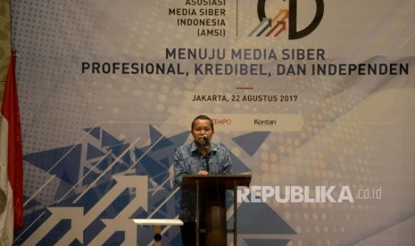 Ketua Presidium Asosiasi Media Siber Indonesia (AMSI) Wenseslaus Manggut mengatakan Asosiasi Media Siber Indonesia (AMSI) berkepentingan untuk terus menjaga kualitas produk jurnalistik. Untuk menjaga kualitas tersebut AMSI bekerja sama dengan berbagai kalangan, baik di pemerintahan, swasta, perguruan tinggi dan kalangan lain. 