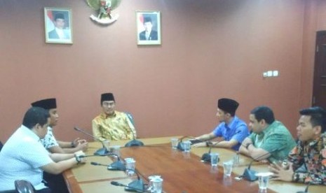 Ketua Presidium ICMI Jimly Asshidiqie bertemu dengan Syarikat Kebangkitan Pemuda Islam (SKPI) di Jakarta, Senin (20/30)