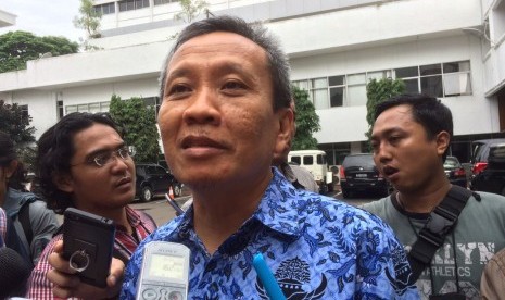 Ketua tim peneliti umum JPU berkas perkara kasus dugaan penistaan agama dengan tersangka Basuki 'Ahok' Tjahaja Purnama, Ali Mukartono.