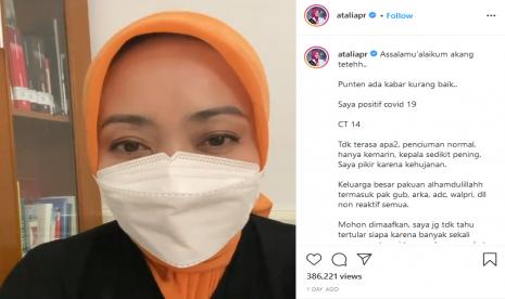 Ketua TP PKK Provinsi Jawa Barat (Jabar), Atalia Praratya Ridwan Kamil, kini sedang melakukan isolasi mandiri karena terkonfirmasi positif Covid-19.