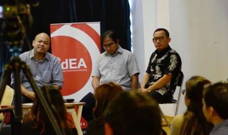 Ketua Umum Asosiasi E-Commerce Indonesia (IdEA), Ignatius Untung (kiri)