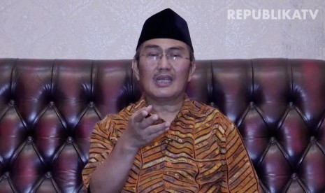 Ketua umum ICMI (Ikatan Cendikiawan Muslim Indonesia), Jimly Asshidiqie 