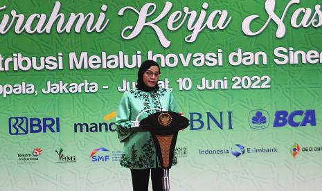 Ketua Umum Ikatan Ahli Ekonomi Islam (IAEI) Sri Mulyani yang juga Menteri Keuangan RI.