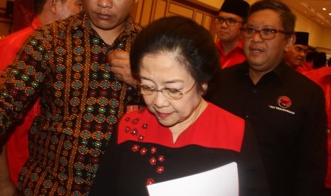 Ketua Umum Partai Demokrasi Indonesia Perjuangan (PDIP), Megawati Soekarnoputri menghadiri Rapat Konsolidasi Internal PDIP di Hotel Ijen Suites, Malang, Jawa Timur, Minggu (10/9). 