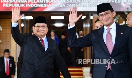 Ketua Umum Partai Gerindra Prabowo Subianto (kiri) bersama Sandiaga Uno. Sufmi Dasco ingatkan Sandiaga Uno bahwa Prabowo merupakan calon presiden Gerindra.