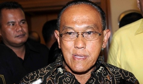  Ketua Umum Partai Golkar hasil Munas Bali, Aburizal Bakrie.