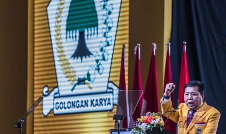 Ketua Umum Partai Golkar, Setya Novanto menyampaikan pidato politik saat pembukaan Rapimnas partai Golkar di Jakarta, Rabu (27/7). 