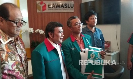 Ketua Umum Partai Idaman,  Rhoma Irama didampingi Sekjen Partai Idaman,  Ramdansyah,  mendaftarkan gugatan atas keputusan KPU terkait hasil penelitian administrasi perbaikan parpol calon peserta Pemilu 2019.  Partai Idaman berharap masih bisa mengikuti verifikasi faktual. 