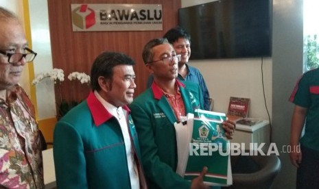 Ketua Umum Partai Idaman, Rhoma Irama didampingi Sekjen Partai Idaman,  Ramdansyah,  mendaftarkan gugatan atas keputusan KPU terkait hasil penelitian administrasi perbaikan parpol calon peserta Pemilu 2019.  Partai Idaman berharap masih bisa mengikuti verifikasi faktual. 