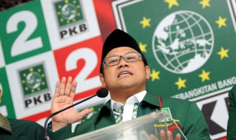 Ketua Umum Partai Kebangkitan Bangsa (PKB) Muhaimin Iskandar memberikan keterangan pers terkait hasil sementara Pemilihan Umum (Pemilu) Legislatif 2014 di Jakarta, Kamis (10/4).