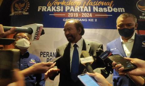 Ketua Umum Partai Nasdem Surya Paloh usai menghadiri workshop Fraksi Partai Nasdem di Hotel Redtop, Jakarta, Kamis (28/10).