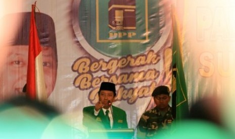 Ketua umum Partai Persatuan Pembangunan Muhammad Romahurmuziy memberikan sambutan saat pembukaan Musyawarah Wilayah Kerja 1, Padang, Sumatera Barat, Sabtu (16/9). Musyawarah tersebut membahas kinerja kader Partai Persatuan Pe