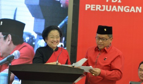 Sekjen PDIP Hasto Kristiyanto saat mendampingi Ketua Umum PDIP Megawati Soekarnoputri  (ilustrasi)