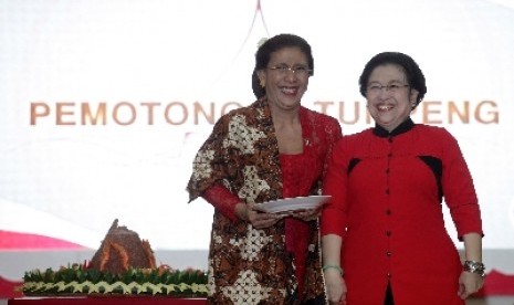 Ketua Umum PDIP Megawati Soekarnoputri bersama Menteri Kelautan dan Perikanan Susi Pudjiastuti.