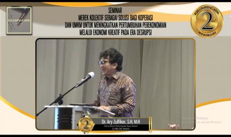 Ketua Umum Perkumpulan Bumi Alumni (PBA) Ary Zulfikar saat berbicara dalam Seminar bertajuk 