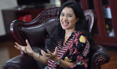 Ketua Umum Persatuan Artis Film Indonesia (PARFI) 56 Marcella Zalianty melakukan audiensi dengan Ketua MPR Zulkifli Hasan di Kompleks Parlemen Senayan, Jakarta, Selasa (4/4). 