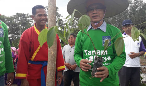 Ketua Umum Pimpinan Pusat (PP) Muhammadiyah, Haedar Nashir, saat meninjau program Majelis Pemberdayaan Masyarakat (MPM) di Berau, Kalimantan Timur.