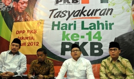 Ketua Umum PKB Muhaimin Iskandar (kedua kanan), saat Tasyakuran Hari Lahir Partai Kebangkitan Bangsa (PKB) di Jakarta.