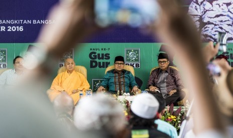 Ketua Umum PKB Muhaimin Iskandar (tengah).