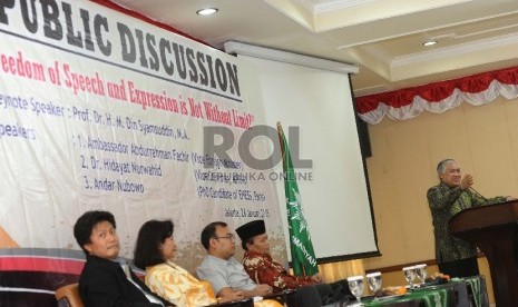 Ketua Umum PP Muhammadiyah Din Syamsuddin berbicara saat diskusi publik di PP Muhammadiyah, Jakarta, Senin (26/1). (Republika/ Tahta Aidilla)