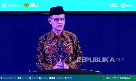 Ketua Umum PP Muhammadiyah Prof Haedar Nashir membuka Pengkajian Ramadhan 1446 H di kompleks kampus UMJ, Tangsel, Banten, Kamis (6/3/2025). 