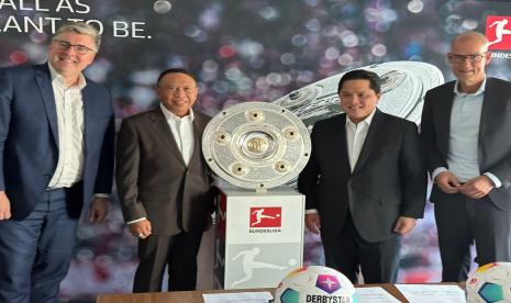 Ketua Umum PSSI Erick Thohir terus melakukan terobosan untuk memajukan sepak bola Indonesia. Kali ini, Erick Thohir menjalin kerja sama dengan operator Bundesliga, Deutsche Fussball Liga (DFL).