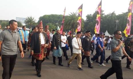 Democratic Party (PD) leader Susilo Bambang Yudhoyono decided to leave the peaceful election campaign held by General Election Commission in Jakarta on Sunday. 