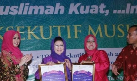 Ketum Ipemi Inggrid Kansil dan para pengusaha Muslimah