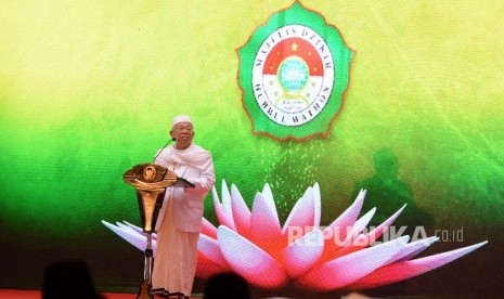 Ketum MUI KH Maruf Amin memberikan sambutan sekaligus deklarasi saat Halaqah Nasional Alim Ulama di Jakarta, Kamis (13/7) malam.