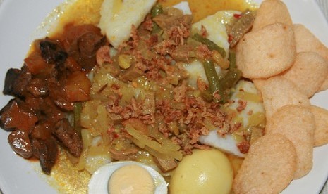 Ketupat sayur