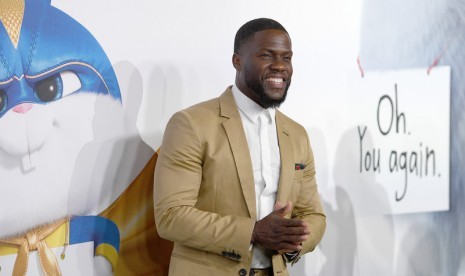 Aktor sekaligus komedian Kevin Hart mengaku mendapat tawaran terbang dengan pesawat ulang alik.