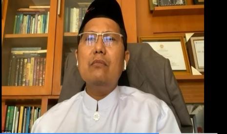 KH Cholil Nafis saat mengisi materi acara Pelatihan Dai Nasional HDMI