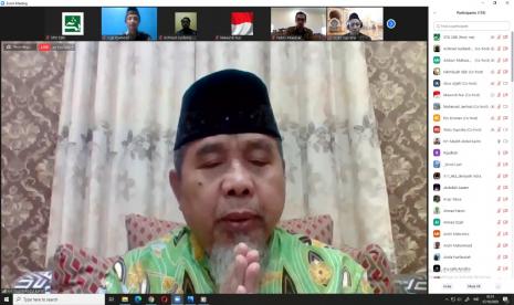 KH  Dr  Muslih Abdul Karim  MA menjadi  keynote speaker webinar bertajuk Kaderisasi Ulama dan  Tantangan Dakwah Ekonomi Syariah di Era Digital 4.0 yang diadakan oleh STEI SEBI pada Rabu (7/10).