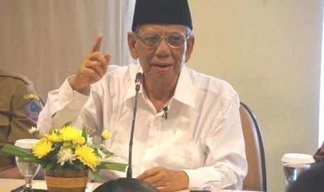 KH Hasyim Muzadi