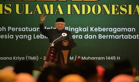 Wakil Presiden KH Ma'ruf Amin menyampaikan amanat dalam Puncak Tasyakur Milad ke-48 MUI di Jakarta, Rabu (27/7/2023).