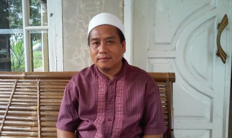 Pimpinan Pesantren Miftahul Huda 2 Ciamis, KH Nonop Hanafi, apresiasi upaya TNI rawat persatuan bangsa. 