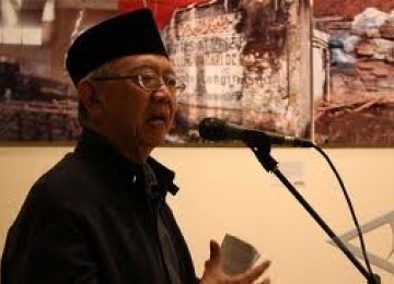 KH Sholahuddin Wahid (antara)