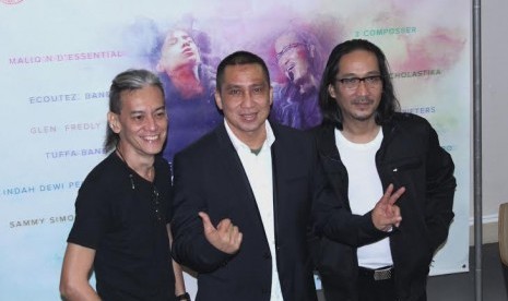 ki-ka: Fariz RM, Seno M Hardjo, Dian Pramana Poetra saat menghadiri diskusi