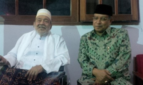 Kiai Idris Marzuqi, bersama Kiai Said Aqil Siradj