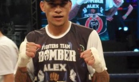 Kickboxer nomor wahid Brasil dan Amerika Latin Alex Pereira