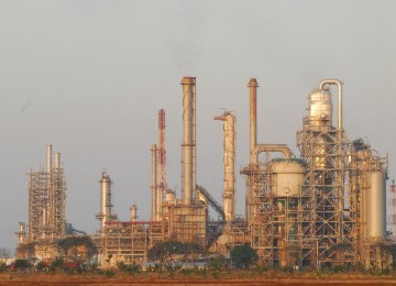 Kilang Minyak Pertamina Balongan.