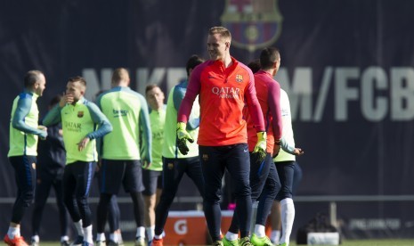 Sesi latihan Barcelona (ilustrasi). Barcelona terancam menghadapi masalah cedera pemain saat kompetisi La Liga kembali bergulir nanti.