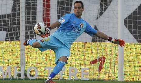 Kiper Claudio Bravo.