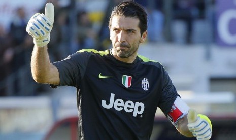 Kiper Gianluigi Buffon.