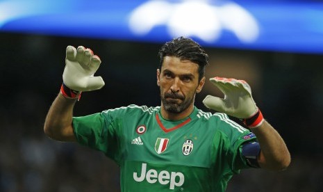  Kiper Juventus Gianluigi Buffon 