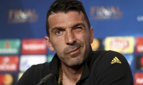 Kiper Parma Gianluigi Buffon