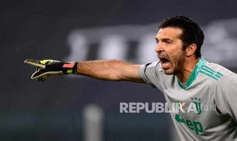 Kiper legendaris Italia, Gianluigi Buffon.