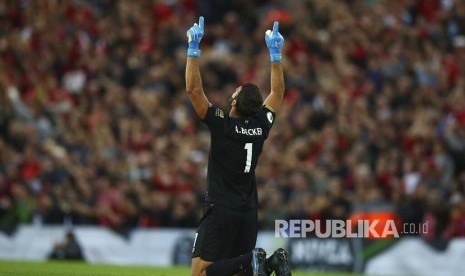 Kiper Liverpool Alisson Becker.